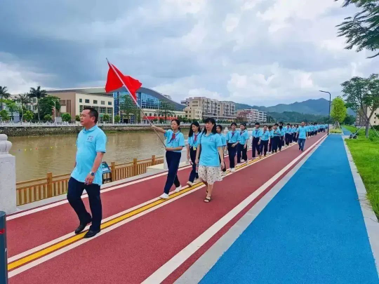 06234ee8a164c36902095af8c9c9cd2.jpg 图片