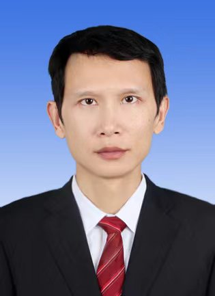 李明.jpg