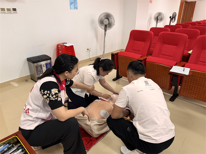 急救02.jpg