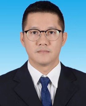 伍炜强.jpg