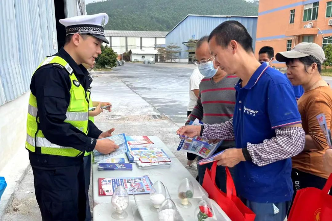 5e0b379f3a7e24ace9ac89cc820555f.jpg 图片